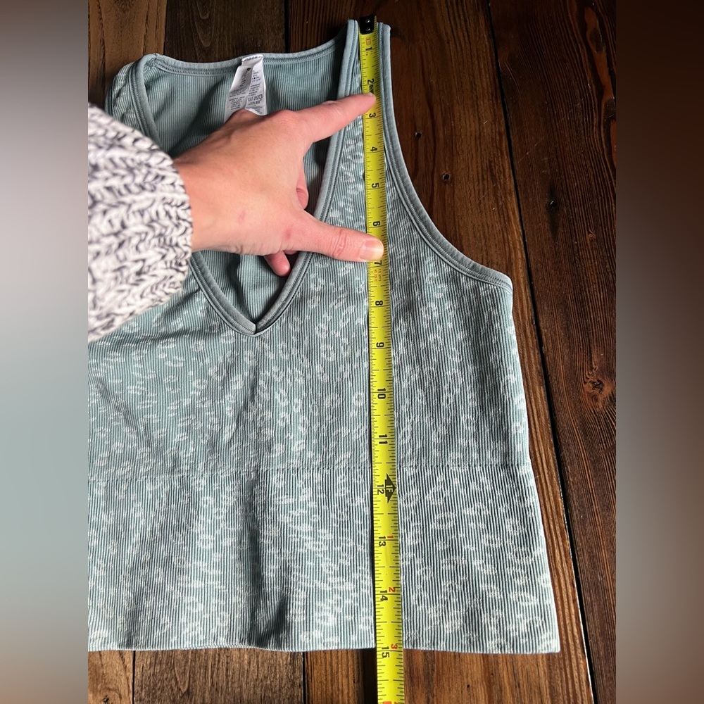 ATHLETA • Aurora crop rib tank camisole cami Vneck animal print sports bra - Picture 9 of 11